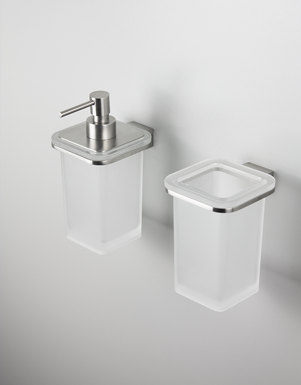 Wall-mount soap dispenser stainless steel inox 316L w/ tempered glass, finish 022 - brushed